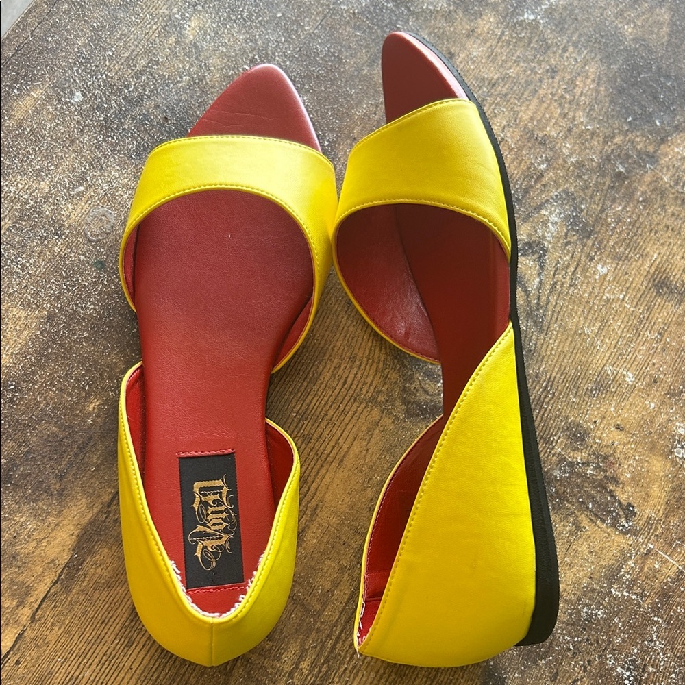 Kat Von D Bold Yellow Flats